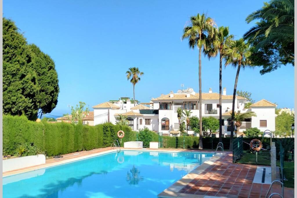 Apartmán Dona Carlota Gardens, Sea Views, Pool, Restaurant Torremolinos Exteriér fotografie